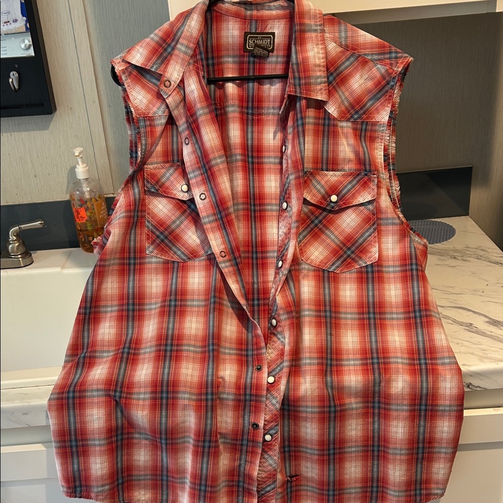 Wrangler Red Plaid Sleeveless Shirt